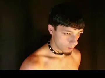 Chaturbate Live Sex Cam of dark_rosse1