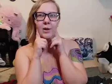 Chaturbate Free Porn Cam of ten_tickle_pixie