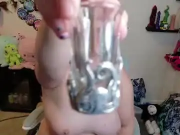 Chaturbate Sex Chat of ten_tickle_pixie