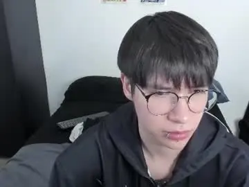 Chaturbate Nude Webcam of andy_bankai
