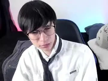 Chaturbate Free Porn Cam of andy_bankai