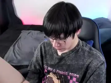 Chaturbate Nude Webcam of andy_bankai