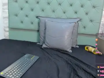 Chaturbate Live Sex Cam of kataleyavelvet