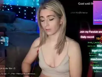 Chaturbate Watch Live Sex Cams of kimilee22