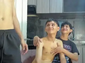 Chaturbate Live Sex Cam of sexys_boys18