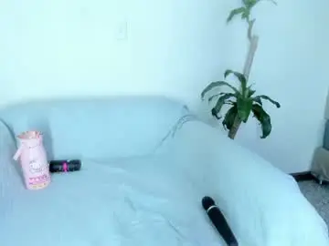 Chaturbate Live Sex Cam of abbyy_23