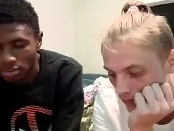 Chaturbate Live Sex Cam of xzaviergray22