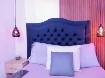 Chaturbate Free Live Porn of maya_curvy