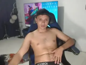 Chaturbate Live Sex Cam of thomass_bender