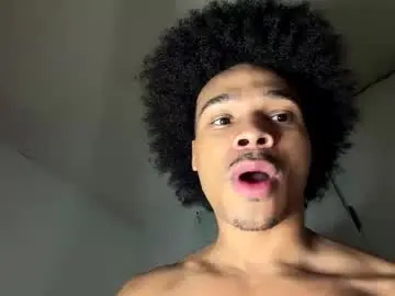 Chaturbate Live Sex Cam of cumhere999