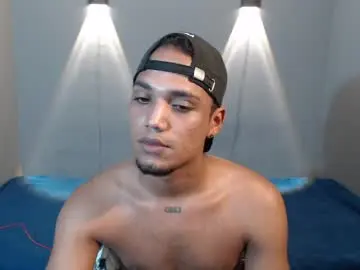 Chaturbate Live Sex Cam of mateo_nick