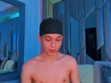 Chaturbate Live Sex Cam of sebax_00