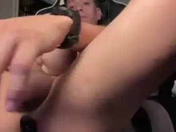 Chaturbate Best live sex cam show of daddyfit95
