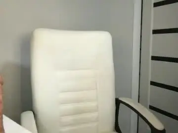 Chaturbate Live Sex of foxyshy_x