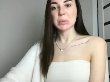Chaturbate Sex Cam of foxyshy_x