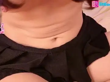 Chaturbate Best live sex cam show of little_effy18_