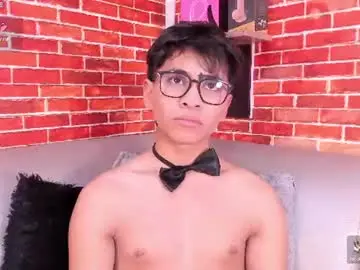 Chaturbate Free Live Porn of ethan_westt