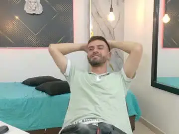 Chaturbate Best live sex cam show of kingoftemptation