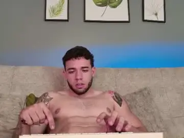 Chaturbate Live Sex Cam of alan_riios