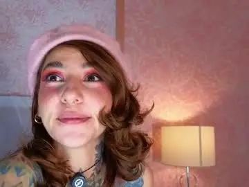 Chaturbate Live Sex Cam of evangelyne1