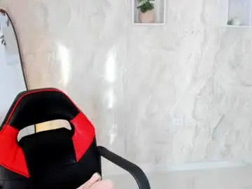 Chaturbate Adult Webcam of nahomybrowm_