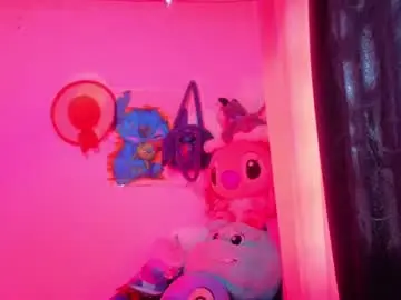 Chaturbate Live Sex Cam of dulce_celeste15