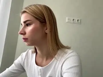 Chaturbate Live Sex Cam of huldaluka