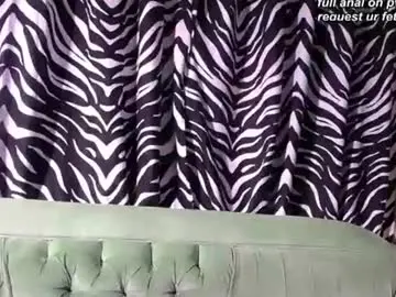 Chaturbate Best live sex cam show of redroomxx