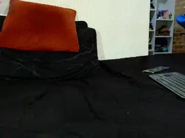 Chaturbate Nude Webcam of twonaugthy77