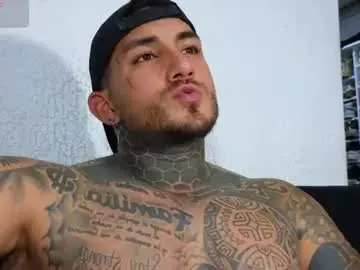 Chaturbate Sex Cam of twonaugthy77