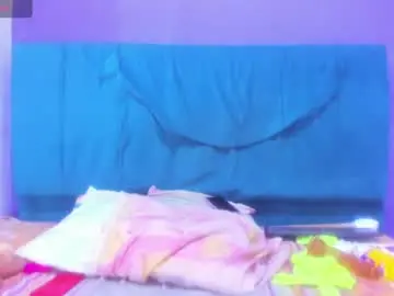 Chaturbate Live Sex Cam of andrealopezaenmar