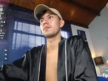 Chaturbate Live Porn of xxx_thesupercum