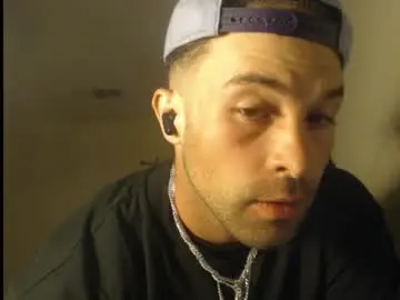 Chaturbate Watch Live Sex Cams of izak144