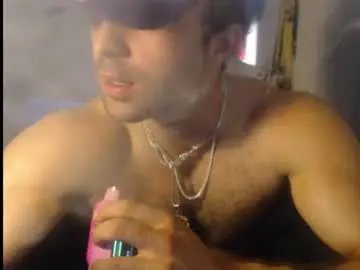 Chaturbate Live Sex Cam of izak144