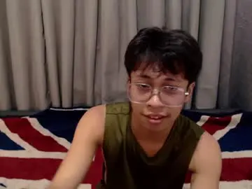 Chaturbate Live Sex Cam of tastemycock156