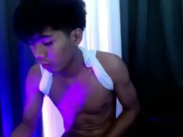 Chaturbate Nude Webcam of ur_twink_henry