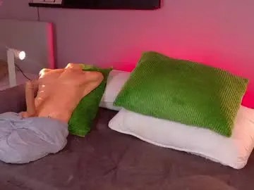 Chaturbate Live Sex Cam of ken_boy_