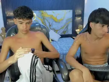 Chaturbate Live Porn of dark_desiree18
