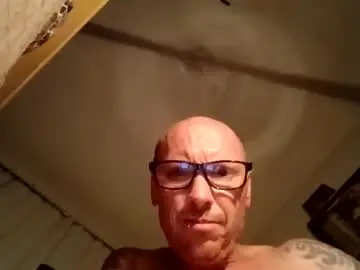 Chaturbate Free Porn Cam of lordhung79