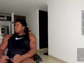 Chaturbate Watch Live Sex Cams of rogger_physique