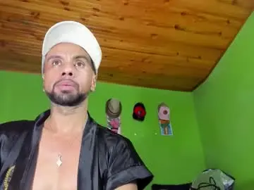 Chaturbate Nude Webcam of arian_pervert