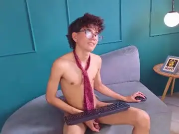 Chaturbate Free Live Porn of christopher_robin4