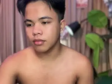 Chaturbate Live Sex of makeyoumineee