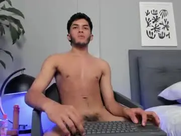 Chaturbate Live Porn of tyler_fox_