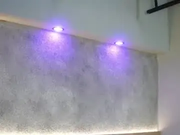 Chaturbate Live Sex Cam of crystal_gilton