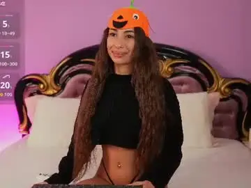 Chaturbate Free Live Porn of ellaa_white