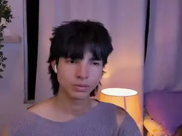 Chaturbate Live Sex Cam of santy_kitty