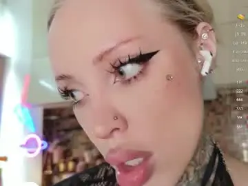 Chaturbate Free Porn Cam of 2badforyou