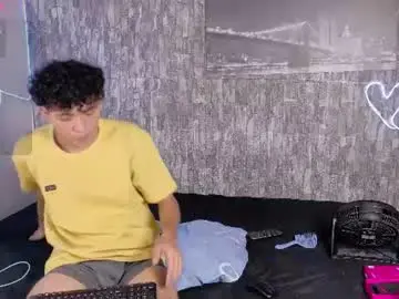 Chaturbate Best live sex cam show of couple_fantasy_x