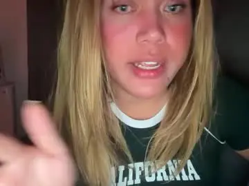 Chaturbate Watch Live Sex Cams of emmawatsoons